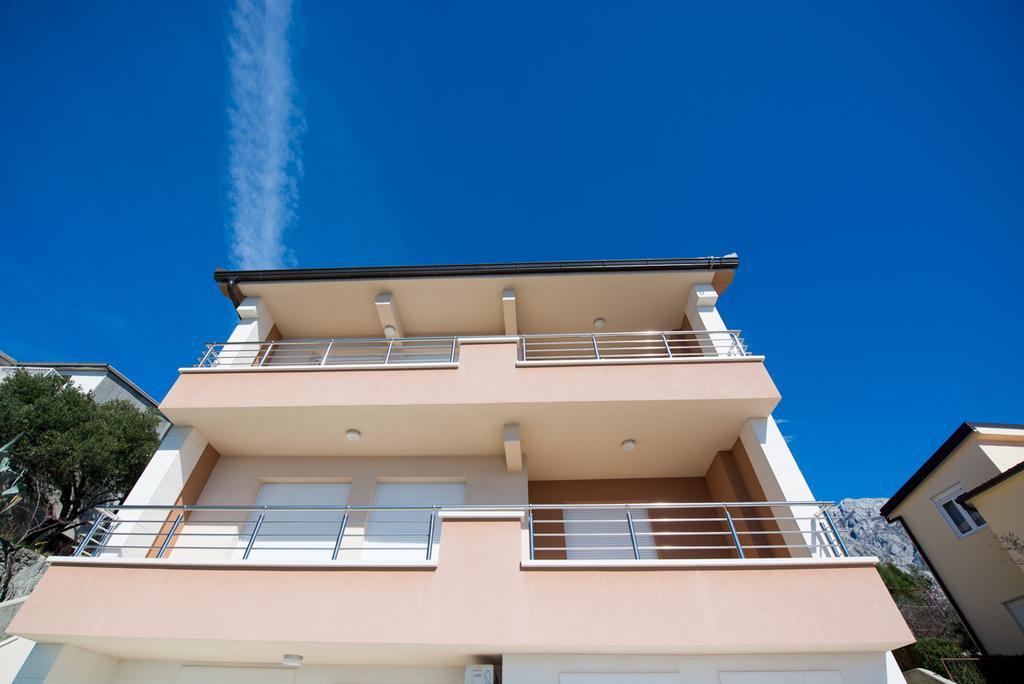 Apartments Karlo Baška Voda Extérieur photo