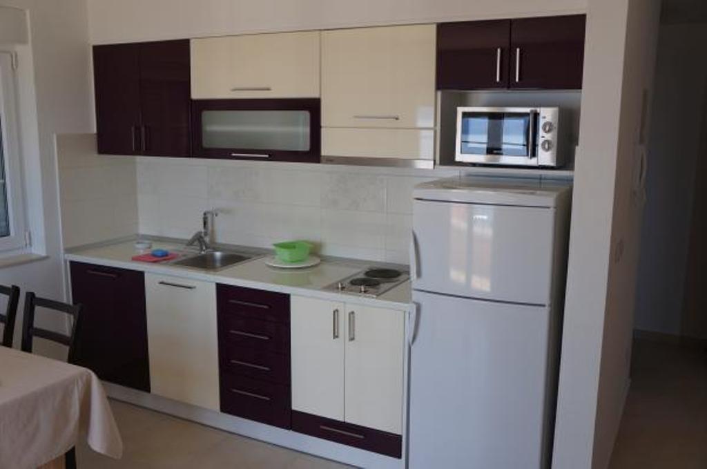 Apartments Karlo Baška Voda Extérieur photo